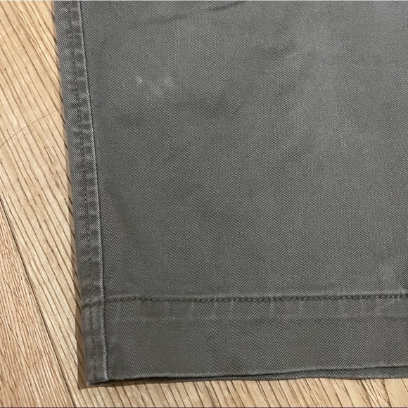 GURTEEN LIZARD SHORTS - 32 - Picture 10 of 11